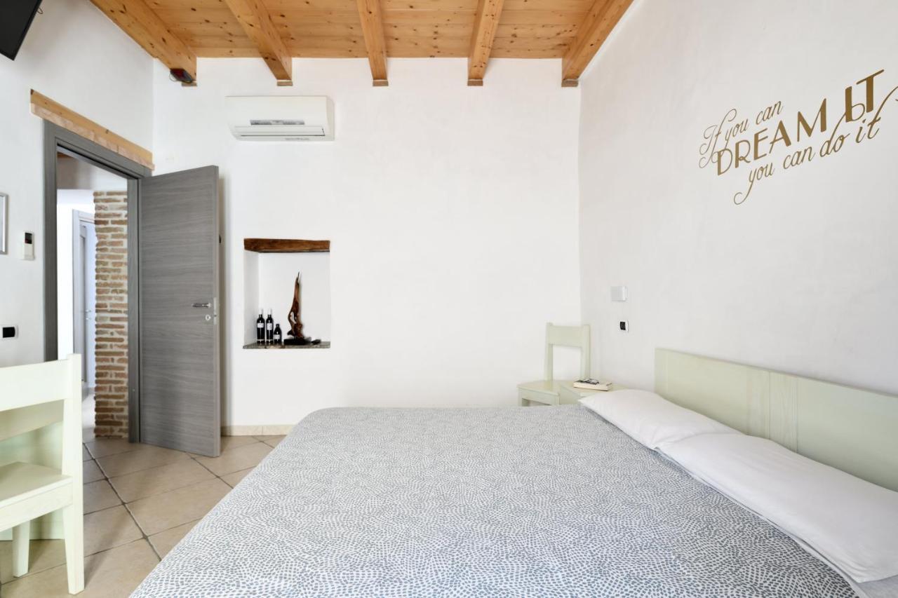 토르톨리 Al Vicoletto - Genuine Hospitality B&B 외부 사진